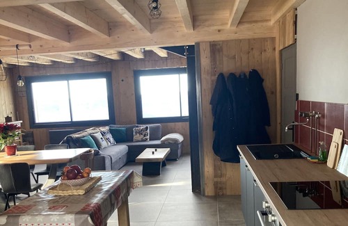 Les Deserts Ski Chalet | Vrbo Property