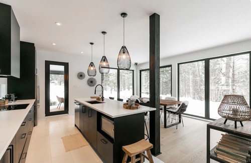 Morin Heights House | Wakanda, Luxueux Chalet Près des Pentes de Ski!