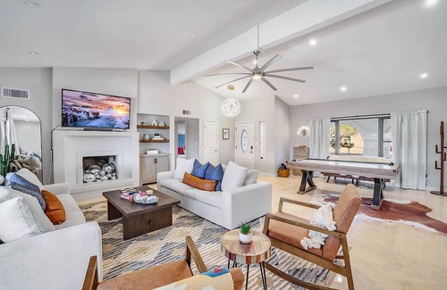 Thunderbird Desert Estates House | The Prickly Palace Sunny Scottsdale Oasis