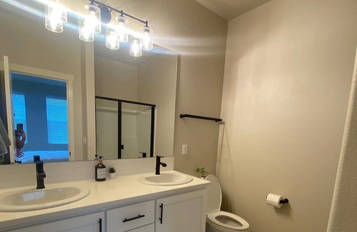 Wilsonville House | Cozy home in Wilsonville - Villebois Community