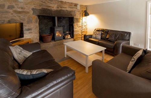 Fearnan Cottage | 3 bedroom accommodation in Fearnan, near Aberfeldy