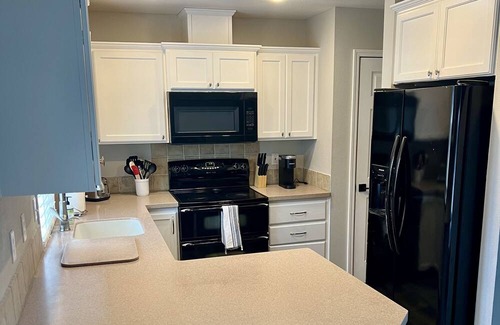 Southeast Boise House | Quiet and cozy SE BOI Home.Close to Hiking+River+Simplot sports complex+Micron.