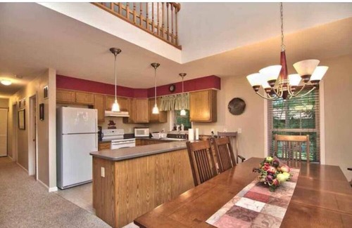Lackawaxen Ski Chalet | Cozy Chalet in Masthope Mountain Community