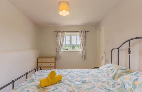 Alton House | Felicity's Cottage - Alton