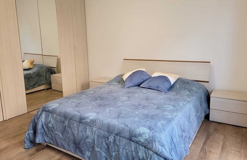 Valenza Apartment | Holiday Apartment "Scopri Il Fascino Della Città D'Oro" with 2 Balconies & Wi-Fi