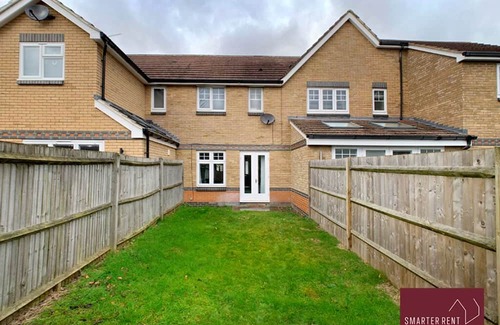 Bracknell House | Bracknell - Garden, Parking, 2Bed