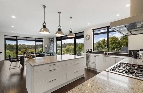 Schnapper Rock House | Aqua Oasis - Schnapper Rock Holiday Home