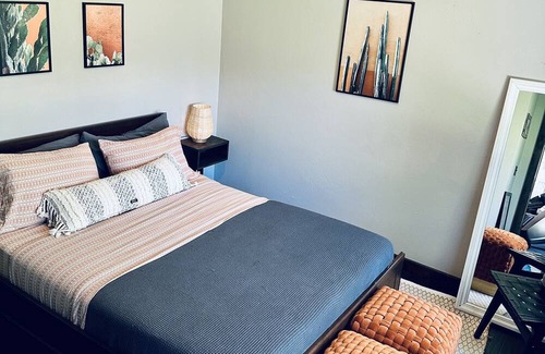South Park House | Luxury home 5 minutes from town