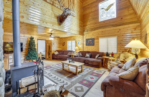 Meadow View Heights Cabin | Utah Cabin Retreat: 32 Mi to Brian Head Resort