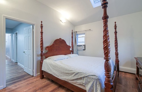 Elmont Apartment | New York Abode w/ Fire Pit, Near Lower Manhattan!