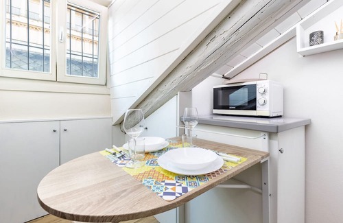 Vanchiglia Apartment | Vrbo Property