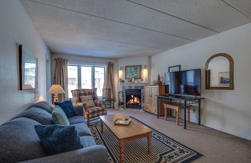 Killington Condo | Pico Mountain Condo: Ski On/Off, Close to Killington. C307