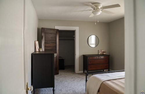 Topeka House | Bungalow of your DREAMS!! Room for the whole family and pet friendly.
