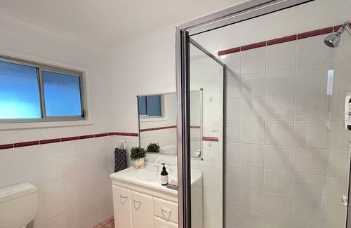 Inverell House | Spacious Inverell home suitable for 10 guests