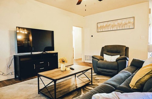 Killeen House | Relax in this Stylish Home | Close to Hospital