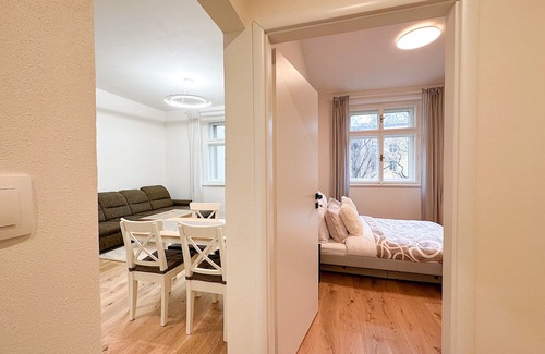 Vinohrady Apartment | Cozy 2kk Apartment in the Heart of Vinohrady. Pet-Friendly!