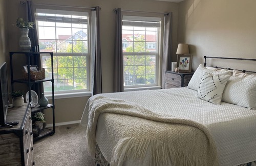 Thornton Condo | Spacious quiet condo with patio! Find your home away from home.