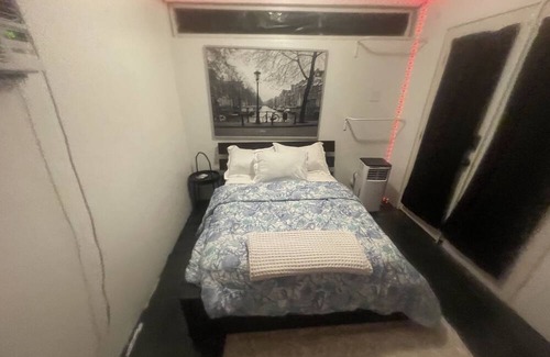 Fort Worth Apartment | Studio hidden away in the heart of East Fort Worth