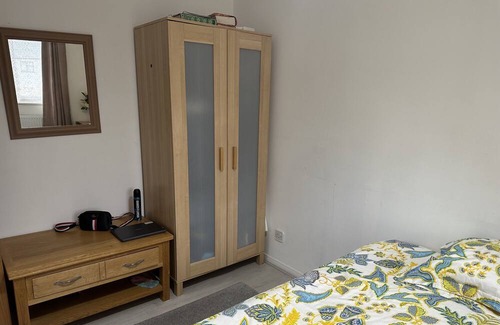 Tilbury House | Beautiful 3 bedroom house in Tilbury ,close to Amazon LCY2. Ideal for Amazonians