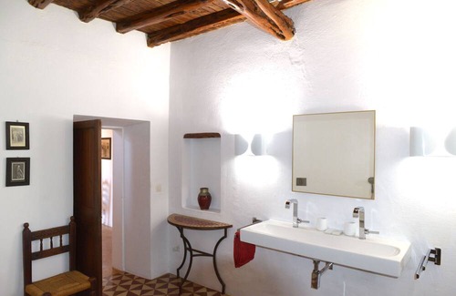 Santa Ines Villa | Renovated magical authentic villa in peaceful nature, walking path to the sea