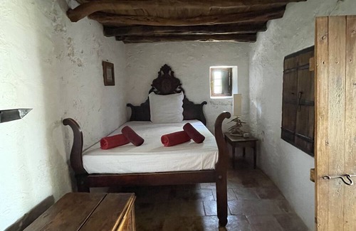 Santa Ines Villa | Renovated magical authentic villa in peaceful nature, walking path to the sea