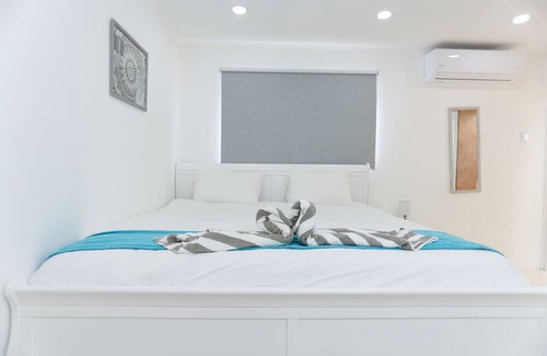 San Nicolas Zuid Apartment | Charming Stay At Lelia