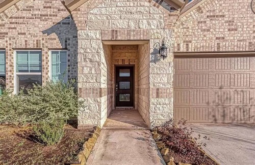 Richmond House | Modern Serenity: Spacious 4BD 3BA Home in Richmond, TX