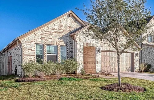Richmond House | Modern Serenity: Spacious 4BD 3BA Home in Richmond, TX
