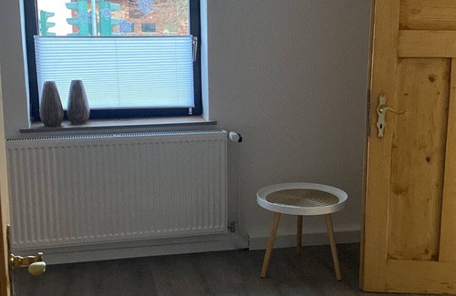 Heinebach Apartment | Ferienwohnung 2-4 Personen. Bahnhofsnah. Direkt an der B83