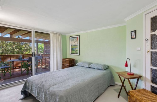 Safety Beach Apartment | This property has everything to make your holiday as easy as possible, a well-equipped kitchen, 2 si