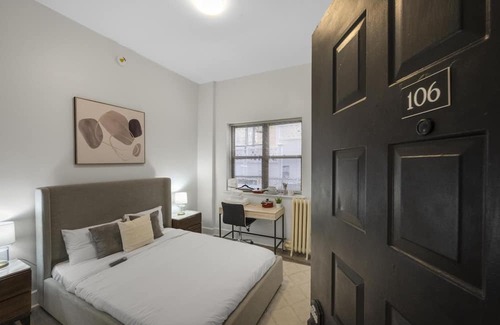 Bay Ridge House | Brooklyn Gem: Stunning Bay Ridge Residence