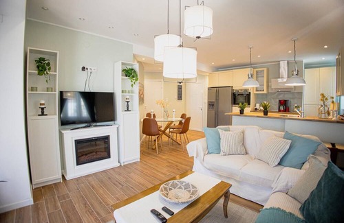 Volos Apartment | Valentini's Uptown Flat