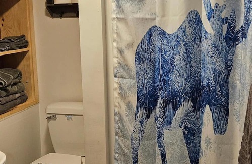 Kennebunk Cabin | Don’t forget your dogs!