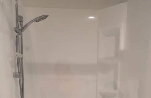 Mahurangi West Apartment | New holiday home in beautiful Orewa, Auckland - Sleeps up to 6 & Pet Friendly!