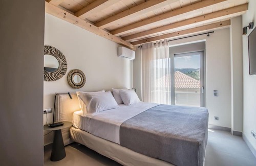 Episkopos Apartment | One-Bedroom with Attic Apartment Sea View