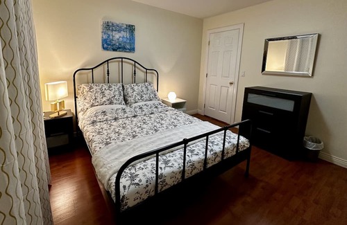 Sunset Apartment | SixPine - Private 1BR Suite
