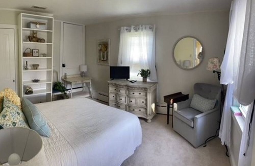 Darlington Other | Old World Charm that will sleep 6