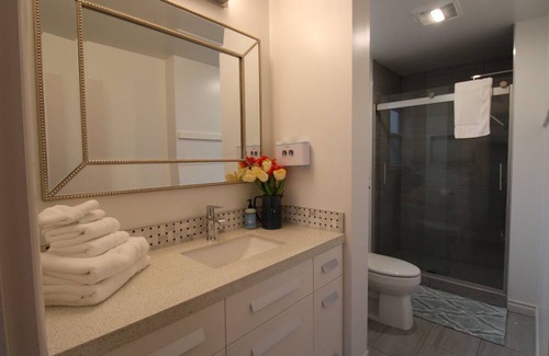 Mercer Island House | 3040 90th PL SE Mercer Island