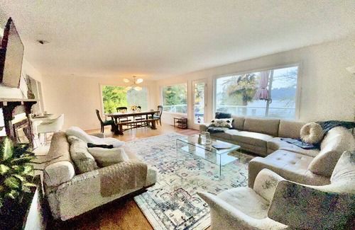 Mercer Island House | 3040 90th PL SE Mercer Island