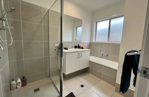 Burpengary House | Tranquil Haven Retreat