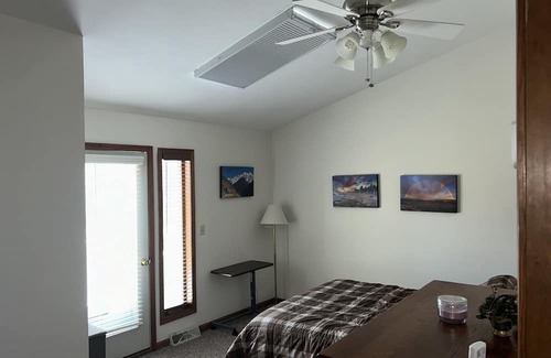 Manlius Apartment | 2 Bedroom Apartment, Very Quiet, on a Scenic Creek in Manlius