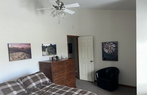 Manlius Apartment | 2 Bedroom Apartment, Very Quiet, on a Scenic Creek in Manlius