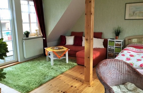 Osterburg Apartment | Hexenhäuschen Four-Side-Ranch