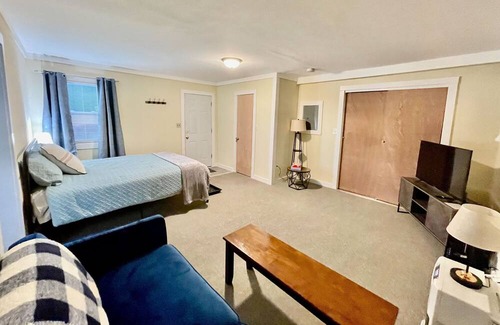 East Haven  Rutland County Apartment | Stay in style near Killington ski resort