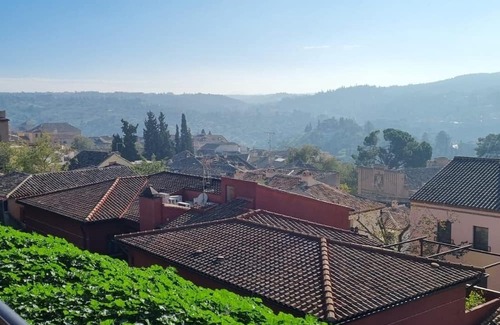 Toledo City Center Cottage | Cueva Árabe Reformada por Completo en Pleno Casco Viejo de Toledo