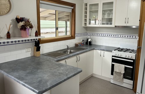 Port Lincoln House | Family, Pet Friendly House in central location with enclosed yard.