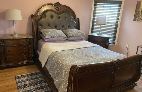 Elmira Apartment | Davis Two Bedroom Apartment