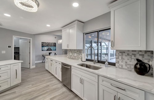 Fort Myers Shores House | Beautiful Island 3 Bedroom Coastal Home Located On The Caloosahatchee River
