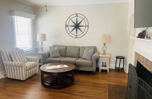 Clemmons House | Escape to serenity at our distinctive retreat, nestled behind the Excelsior at the Manor House