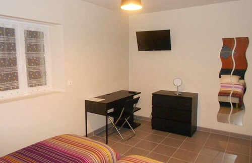 Neuvy-Saint-Sepulchre Bed & Breakfast | Guestroom Neuvy-Saint-Sépulchre, 3 bedrooms, 6 persons